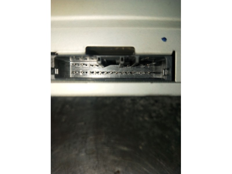 Recambio de sistema audio / radio cd para mazda 3 (bm, bn) 2.2 d referencia OEM IAM BHP3669G0C MD790446 