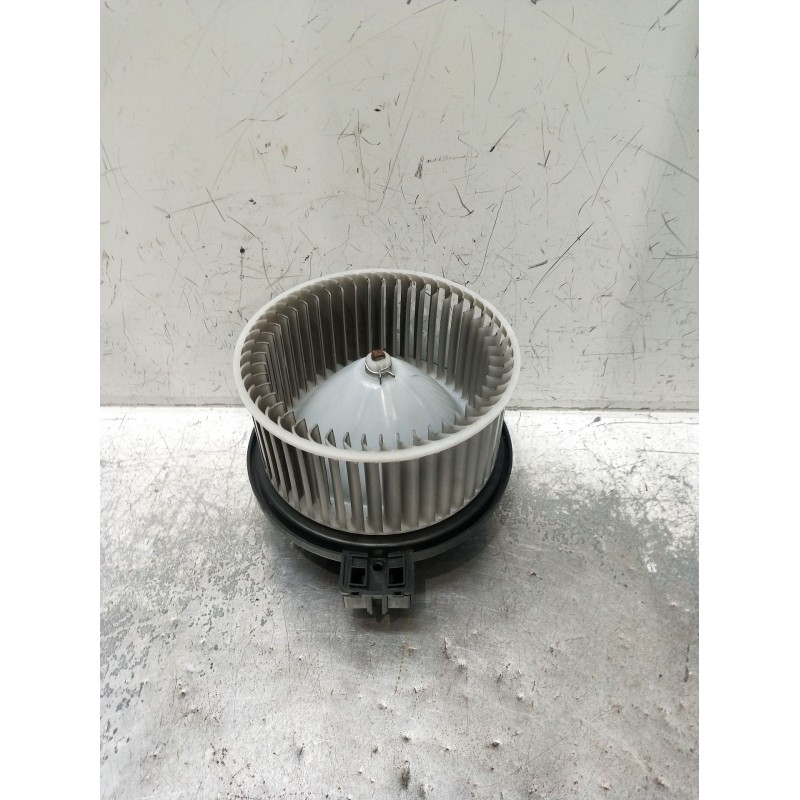 Recambio de motor calefaccion para mazda 3 (bm, bn) 2.2 d referencia OEM IAM HB111D651 06872700 0701