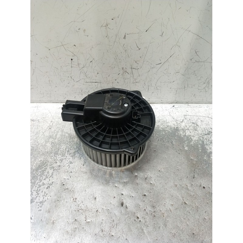Recambio de motor calefaccion para mazda 3 (bm, bn) 2.2 d referencia OEM IAM HB111D651 06872700 0701