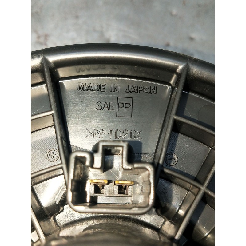 Recambio de motor calefaccion para mazda 3 (bm, bn) 2.2 d referencia OEM IAM HB111D651 06872700 0701