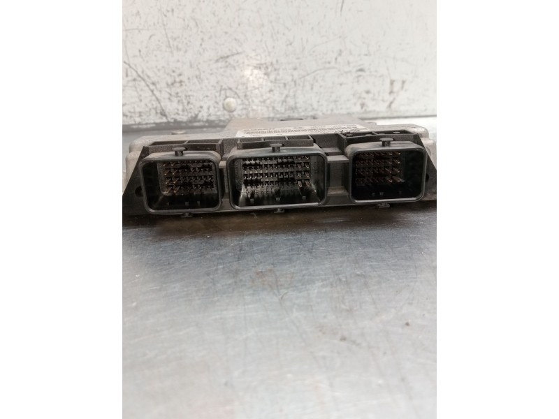 Recambio de centralita motor uce para renault laguna ii (bg0/1_) 1.9 dci (bg1a, bg1v) referencia OEM IAM 0281012588 8200527713 