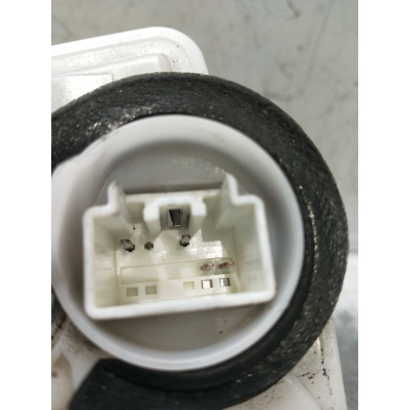 Recambio de motor cierre centralizado trasero derecho para mazda 3 (bm, bn) 2.2 d referencia OEM IAM 5104A0455 5P 