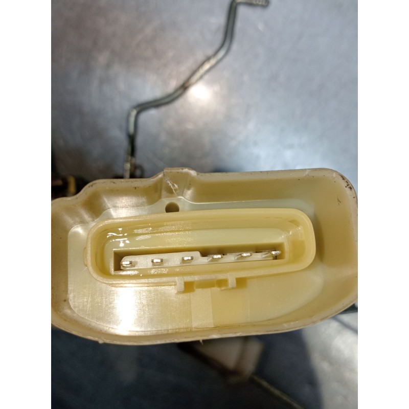 Recambio de motor cierre centralizado delantero derecho para toyota yaris (_p1_) 1.3 (ncp10_, scp12_) referencia OEM IAM   