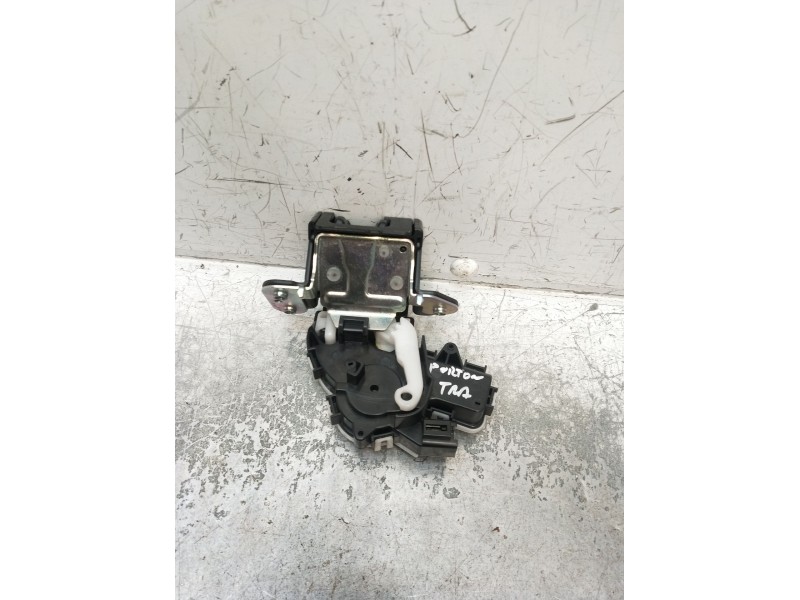 Recambio de motor cierre centralizado porton para mazda 3 (bm, bn) 2.2 d referencia OEM IAM  5P 