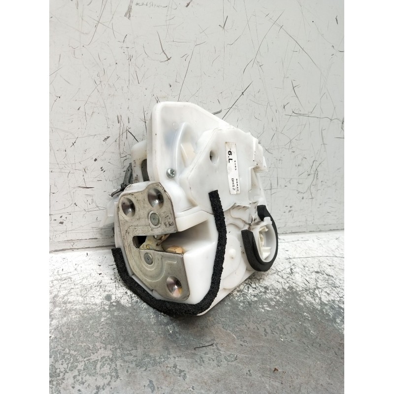Recambio de motor cierre centralizado delantero derecho para mazda 3 (bm, bn) 2.2 d referencia OEM IAM 5105B0040  