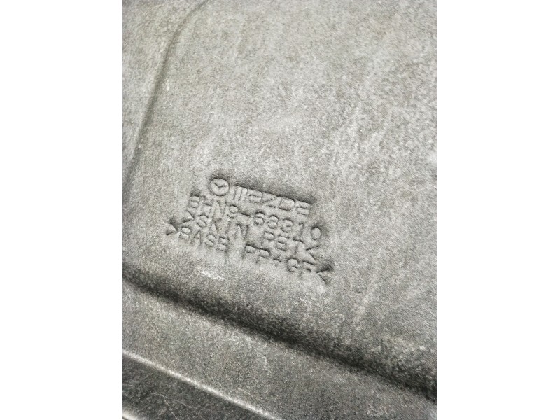 Recambio de bandeja trasera para mazda 3 (bm, bn) 2.2 d referencia OEM IAM BHN968310  