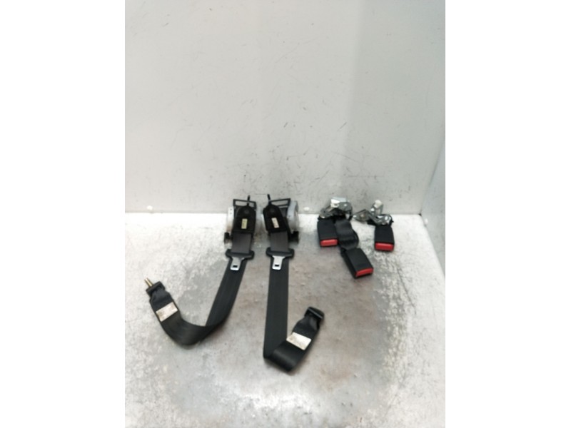 Recambio de juego cinturones trasero para mazda 3 (bm, bn) 2.2 d referencia OEM IAM 0302GV160230 5P 