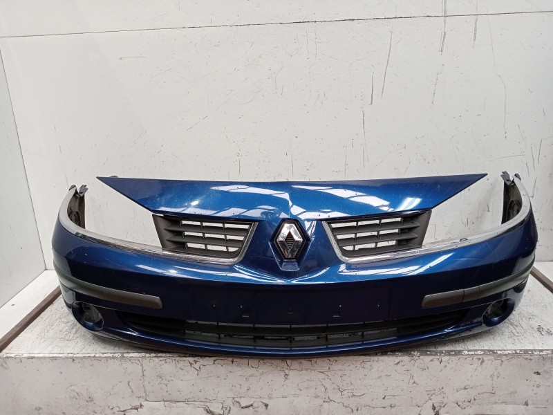 Recambio de paragolpes delantero para renault laguna ii (bg0/1_) 1.9 dci (bg1a, bg1v) referencia OEM IAM   