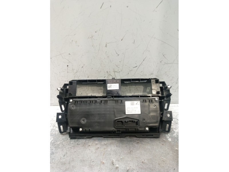 Recambio de mando calefaccion / aire acondicionado para mazda 3 (bm, bn) 2.2 d referencia OEM IAM BHT161190E K40005102C0070 