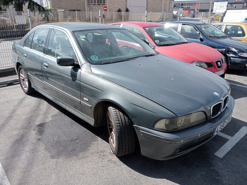 bmw 5 (e39) del año 2003