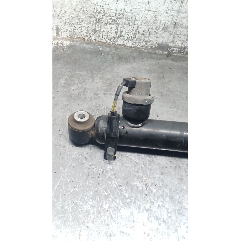 Recambio de amortiguador trasero derecho para hyundai i30 (pde, pd, pden) 2.0 n referencia OEM IAM 55301S0100  