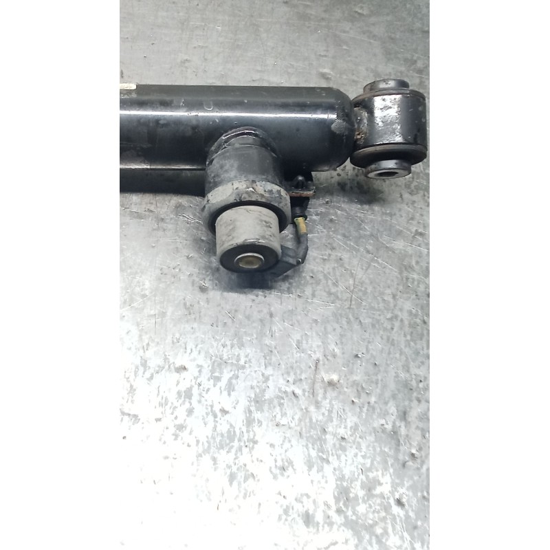 Recambio de amortiguador trasero izquierdo para hyundai i30 (pde, pd, pden) 2.0 n referencia OEM IAM 55300S0100  