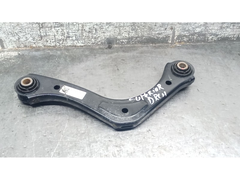Recambio de brazo suspension superior trasero derecho para hyundai i30 (pde, pd, pden) 2.0 n referencia OEM IAM 55101G4AA0  