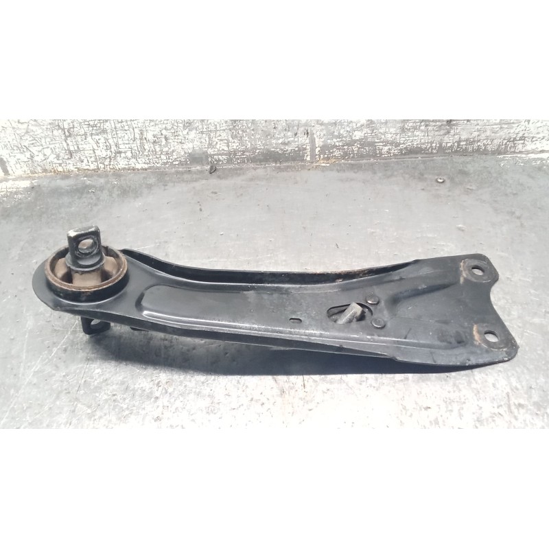 Recambio de brazo suspension inferior trasero izquierdo para hyundai i30 (pde, pd, pden) 2.0 n referencia OEM IAM 55270S0000  