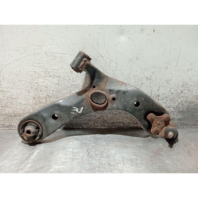 Recambio de brazo suspension inferior delantero derecho para toyota avensis sedán (_t27_) 2.0 d-4d (adt270_) referencia OEM IAM 