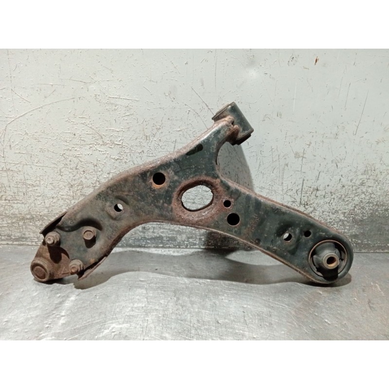 Recambio de brazo suspension inferior delantero derecho para toyota avensis sedán (_t27_) 2.0 d-4d (adt270_) referencia OEM IAM 