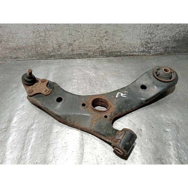 Recambio de brazo suspension inferior delantero derecho para toyota avensis sedán (_t27_) 2.0 d-4d (adt270_) referencia OEM IAM 