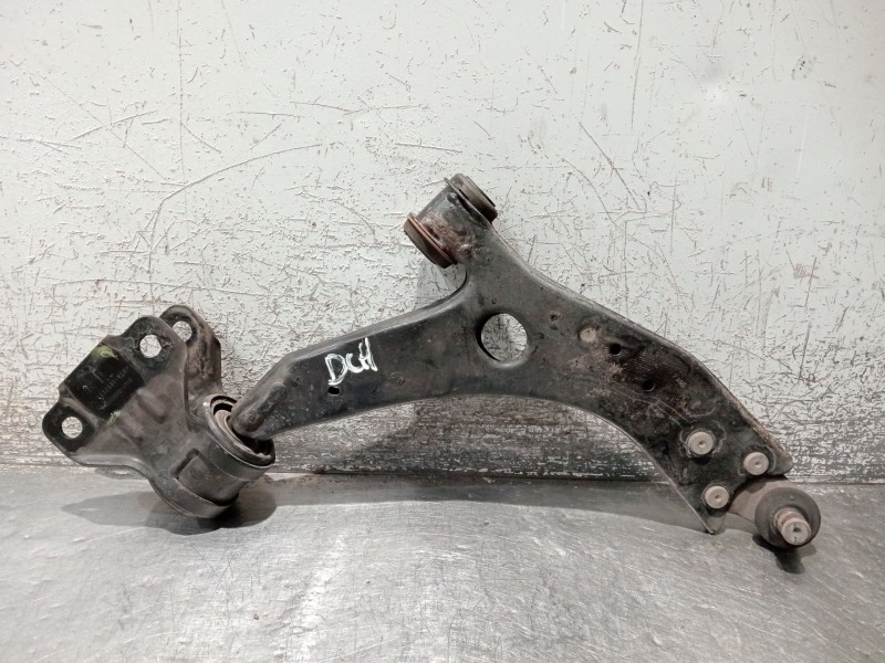 Recambio de brazo suspension inferior delantero derecho para ford focus iii 1.5 tdci referencia OEM IAM BV613A262DAA  