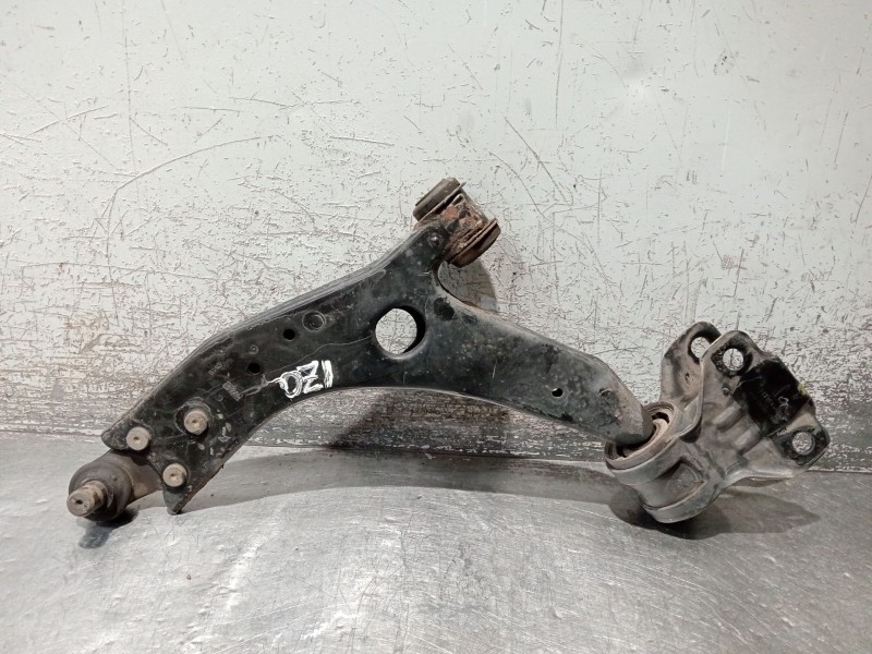 Recambio de brazo suspension inferior delantero izquierdo para ford focus iii 1.5 tdci referencia OEM IAM BV613A262DAA  