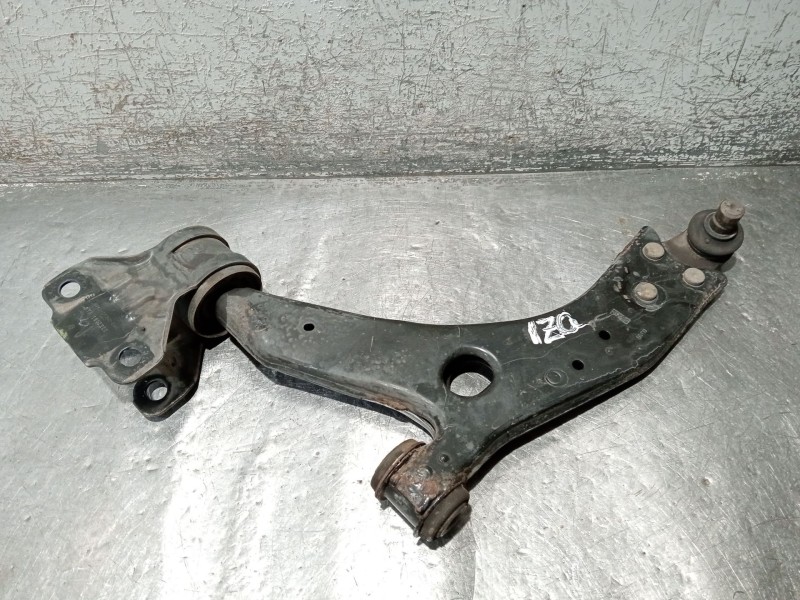 Recambio de brazo suspension inferior delantero izquierdo para ford focus iii 1.5 tdci referencia OEM IAM BV613A262DAA  