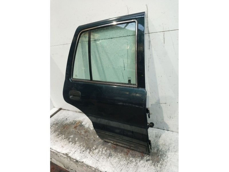 Recambio de puerta trasera derecha para kia sportage suv (k00) 2.0 td 4wd referencia OEM IAM  5P 