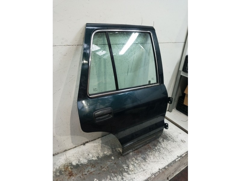 Recambio de puerta trasera derecha para kia sportage suv (k00) 2.0 td 4wd referencia OEM IAM  5P 