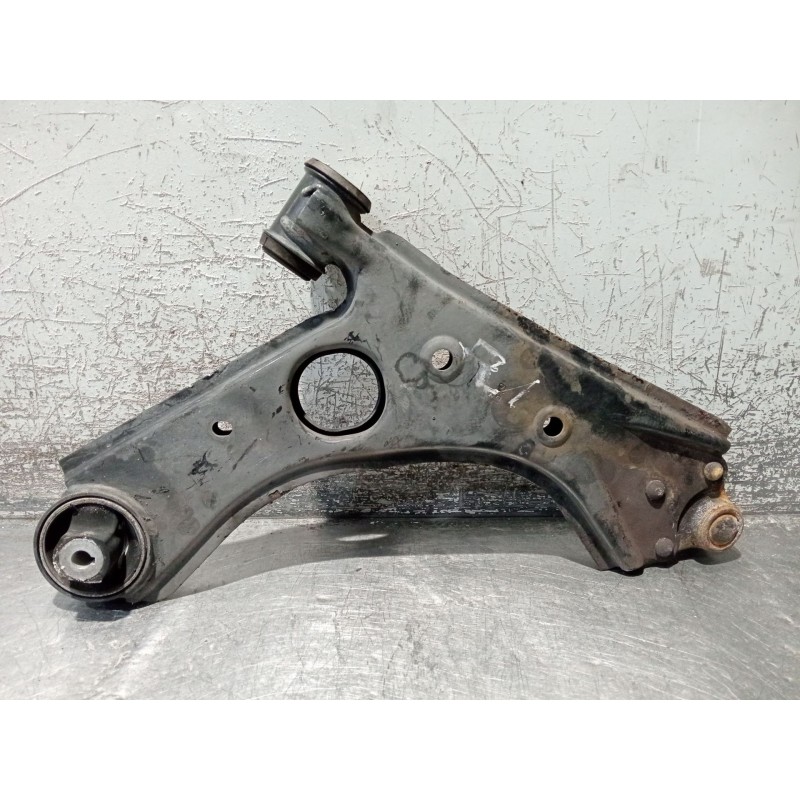 Recambio de brazo suspension inferior delantero izquierdo para fiat 500l (351_, 352_) 1.3 d multijet (199lxy1a, 199lxy11) refere