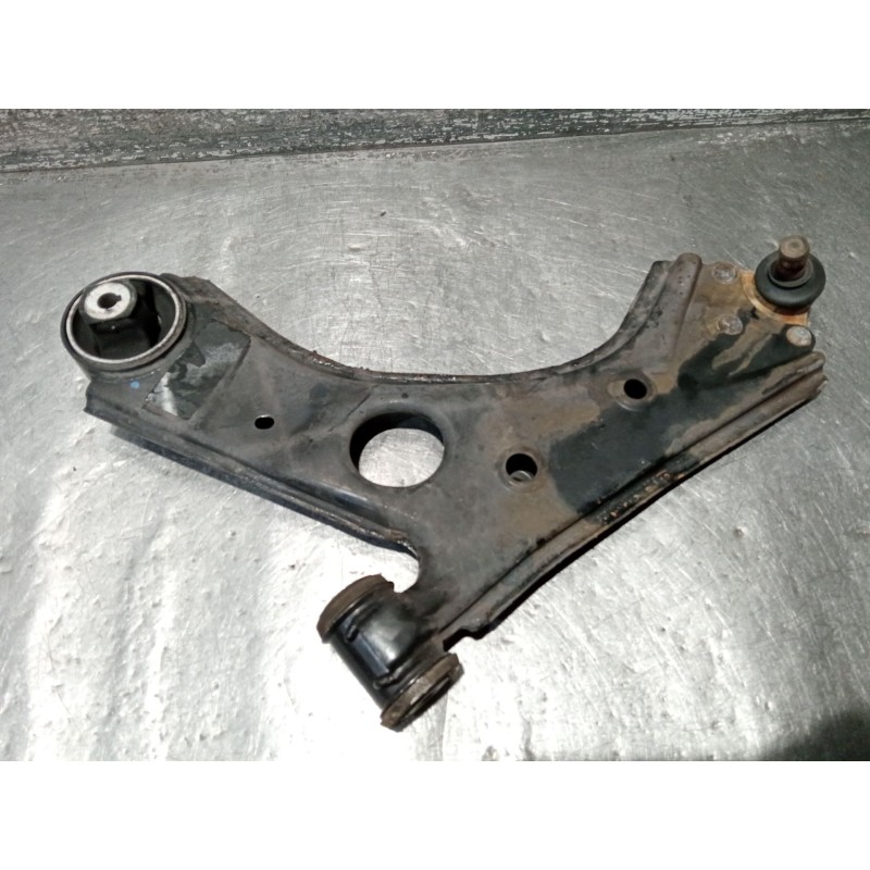 Recambio de brazo suspension inferior delantero izquierdo para fiat 500l (351_, 352_) 1.3 d multijet (199lxy1a, 199lxy11) refere