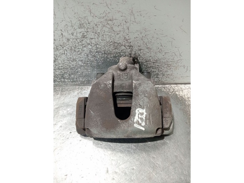 Recambio de pinza freno delantera izquierda para ford focus iii 1.5 tdci referencia OEM IAM   