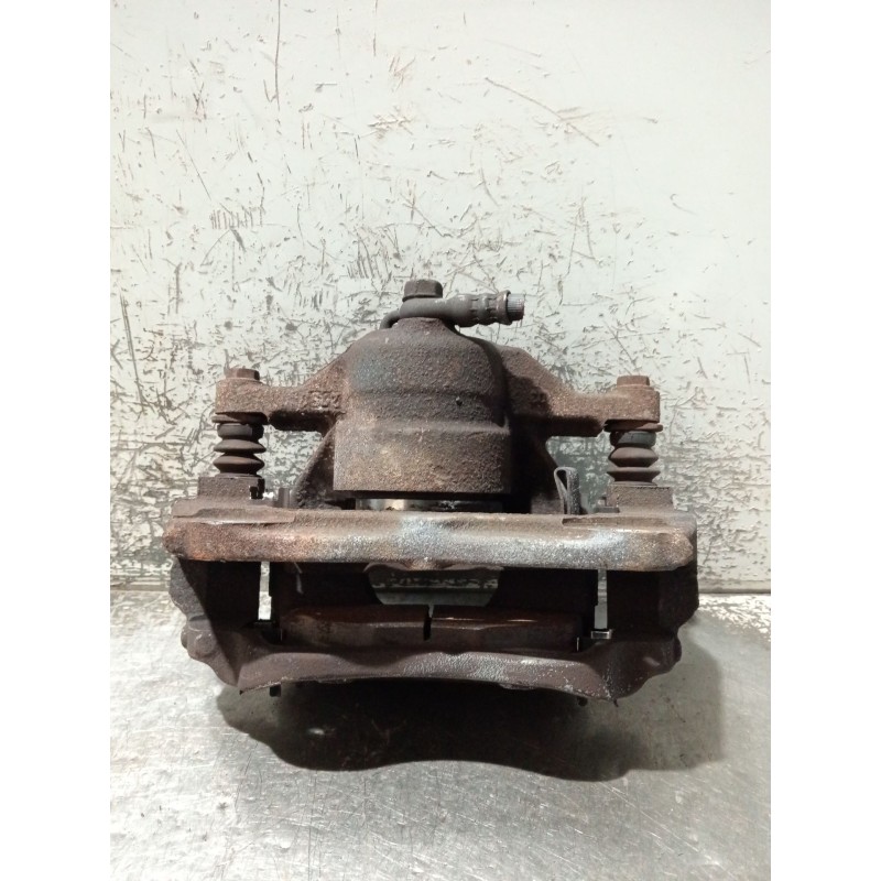 Recambio de pinza freno delantera derecha para toyota avensis sedán (_t27_) 2.0 d-4d (adt270_) referencia OEM IAM Y04303  