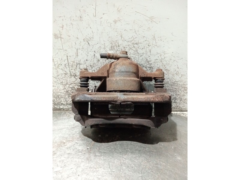 Recambio de pinza freno delantera izquierda para toyota avensis sedán (_t27_) 2.0 d-4d (adt270_) referencia OEM IAM Y04302  