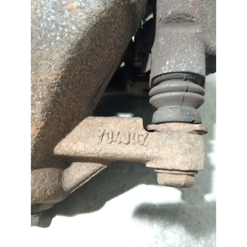 Recambio de pinza freno delantera izquierda para toyota avensis sedán (_t27_) 2.0 d-4d (adt270_) referencia OEM IAM Y04302  