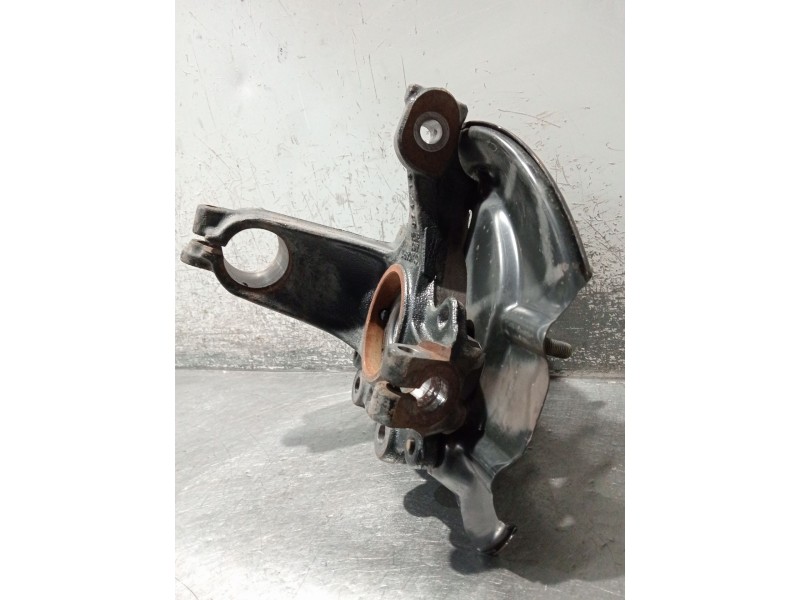 Recambio de mangueta delantera derecha para ford focus iii 1.5 tdci referencia OEM IAM AV613K170  