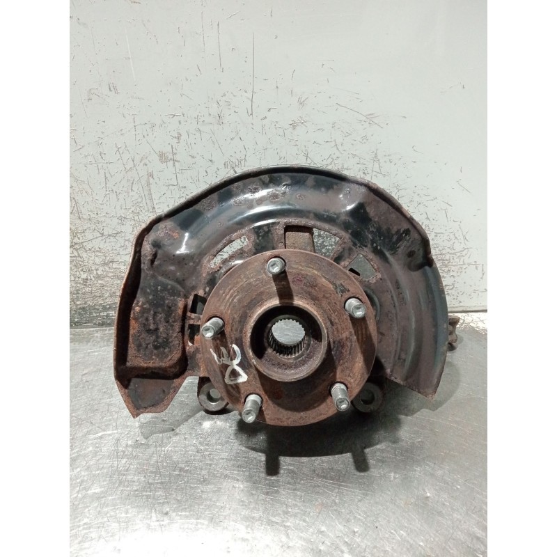 Recambio de mangueta delantera derecha para toyota avensis sedán (_t27_) 2.0 d-4d (adt270_) referencia OEM IAM 4321105090  