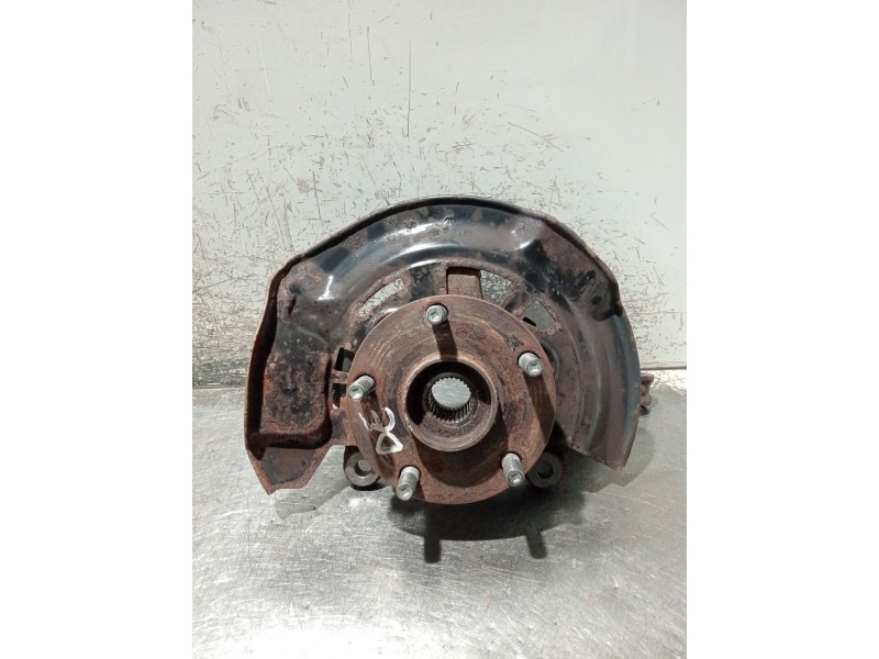 Recambio de mangueta delantera derecha para toyota avensis sedán (_t27_) 2.0 d-4d (adt270_) referencia OEM IAM 4321105090  