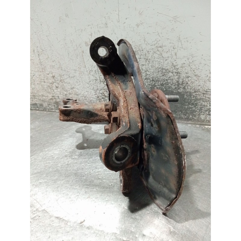 Recambio de mangueta delantera derecha para toyota avensis sedán (_t27_) 2.0 d-4d (adt270_) referencia OEM IAM 4321105090  