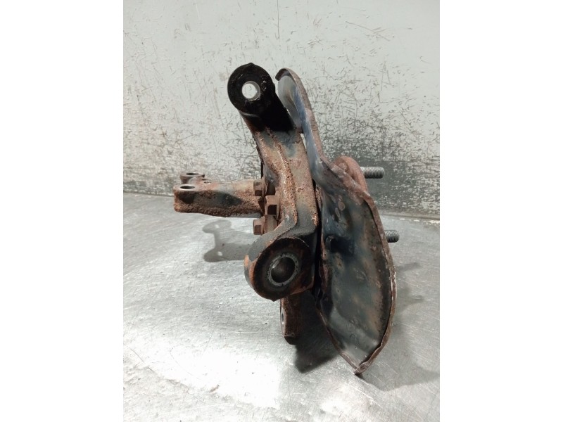 Recambio de mangueta delantera derecha para toyota avensis sedán (_t27_) 2.0 d-4d (adt270_) referencia OEM IAM 4321105090  