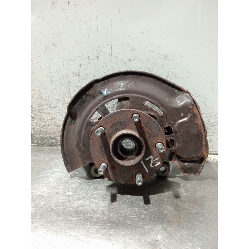 Recambio de mangueta delantera izquierda para toyota avensis sedán (_t27_) 2.0 d-4d (adt270_) referencia OEM IAM 4321205090  