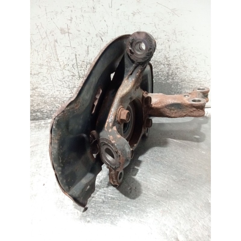 Recambio de mangueta delantera izquierda para toyota avensis sedán (_t27_) 2.0 d-4d (adt270_) referencia OEM IAM 4321205090  