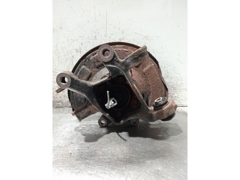 Recambio de mangueta trasera izquierda para toyota avensis sedán (_t27_) 2.0 d-4d (adt270_) referencia OEM IAM   