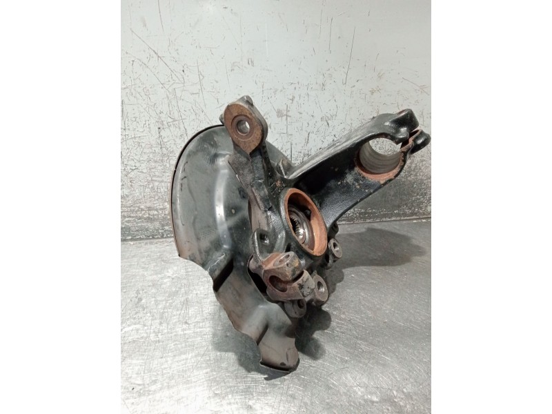 Recambio de mangueta delantera izquierda para ford focus iii 1.5 tdci referencia OEM IAM AV613K171  