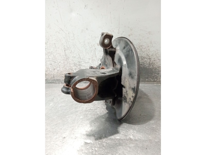 Recambio de mangueta delantera izquierda para ford focus iii 1.5 tdci referencia OEM IAM AV613K171  