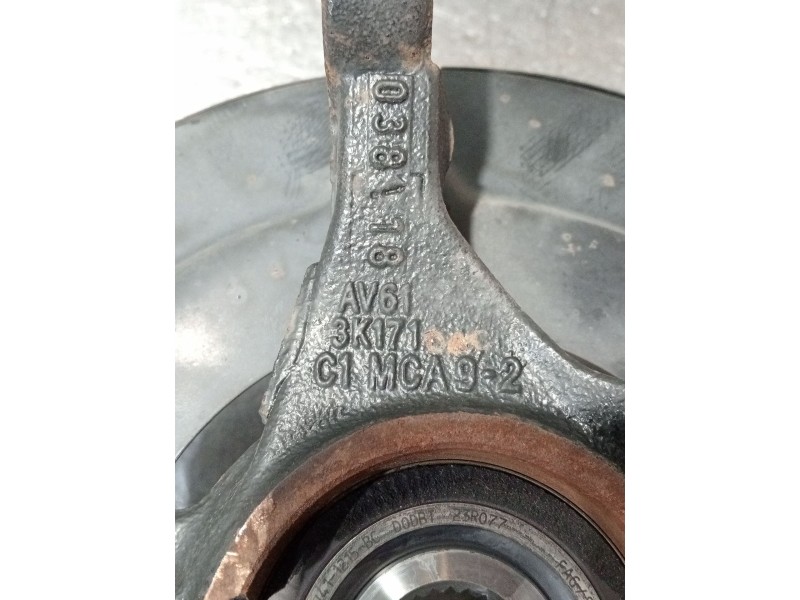 Recambio de mangueta delantera izquierda para ford focus iii 1.5 tdci referencia OEM IAM AV613K171  