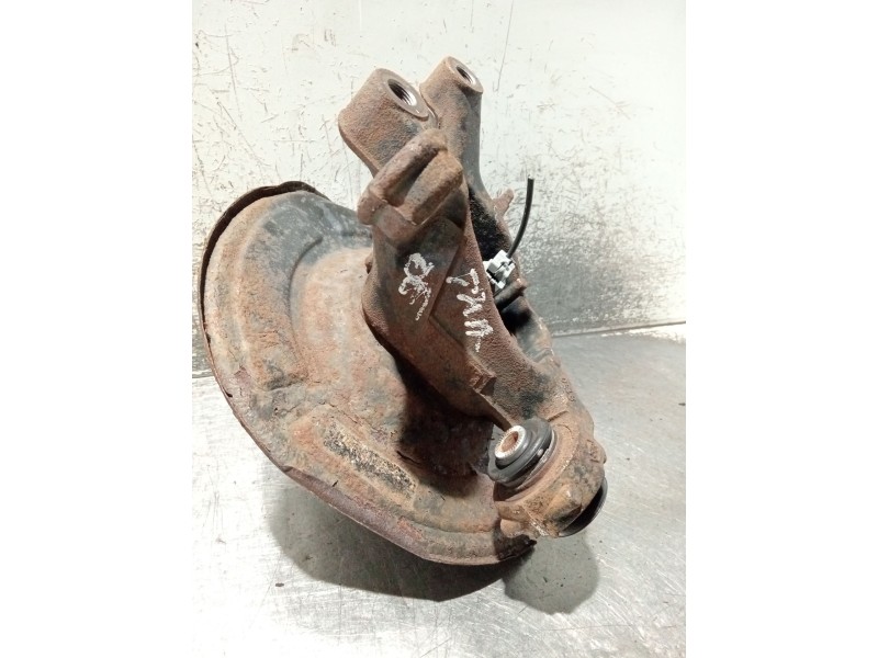 Recambio de mangueta trasera derecha para toyota avensis sedán (_t27_) 2.0 d-4d (adt270_) referencia OEM IAM   