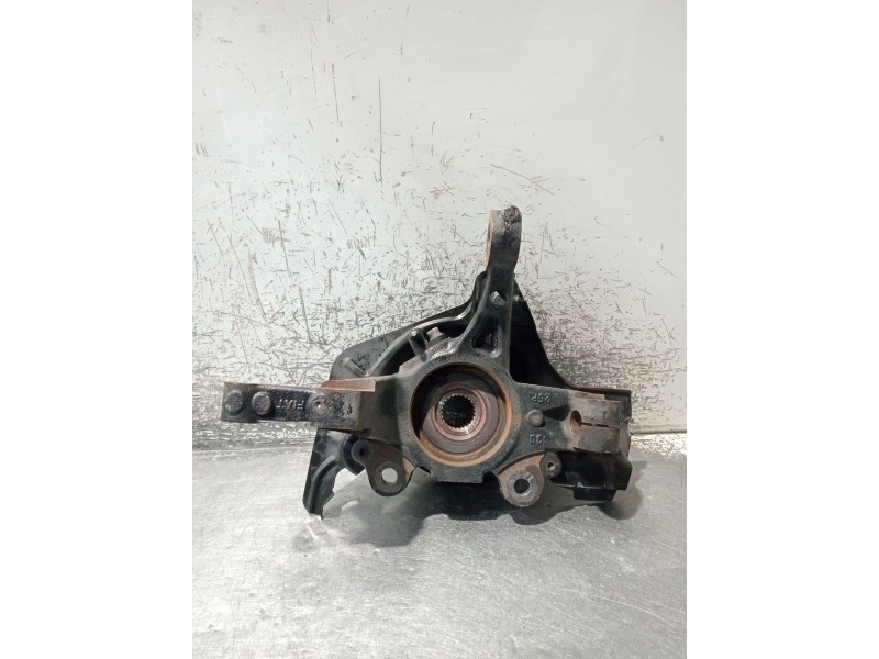 Recambio de mangueta delantera derecha para fiat 500l (351_, 352_) 1.3 d multijet (199lxy1a, 199lxy11) referencia OEM IAM 557009