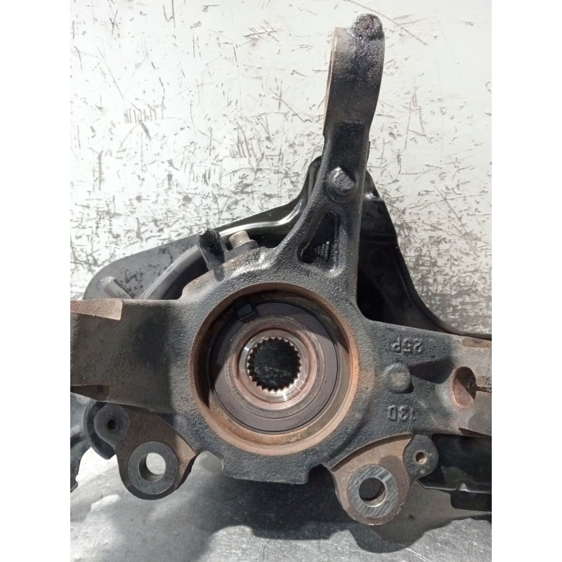 Recambio de mangueta delantera derecha para fiat 500l (351_, 352_) 1.3 d multijet (199lxy1a, 199lxy11) referencia OEM IAM 557009