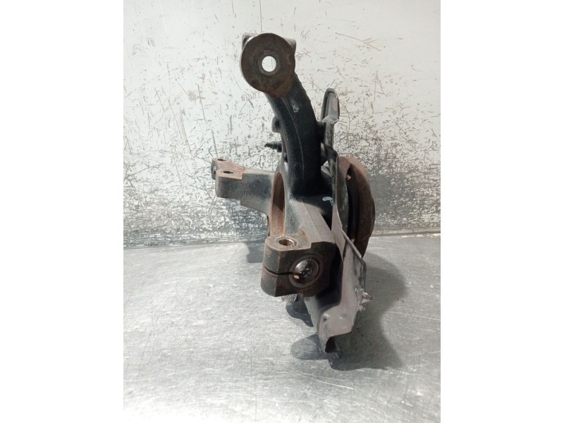 Recambio de mangueta delantera derecha para fiat 500l (351_, 352_) 1.3 d multijet (199lxy1a, 199lxy11) referencia OEM IAM 557009