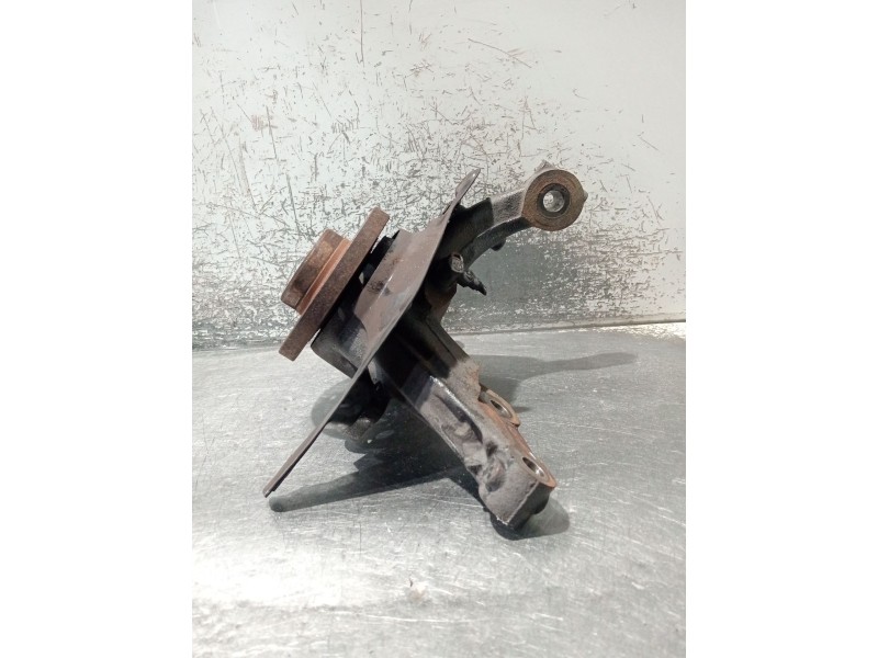 Recambio de mangueta delantera derecha para fiat 500l (351_, 352_) 1.3 d multijet (199lxy1a, 199lxy11) referencia OEM IAM 557009