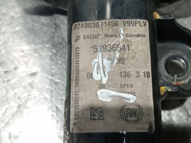 Recambio de amortiguador delantero izquierdo para fiat 500l (351_, 352_) 1.3 d multijet (199lxy1a, 199lxy11) referencia OEM IAM 