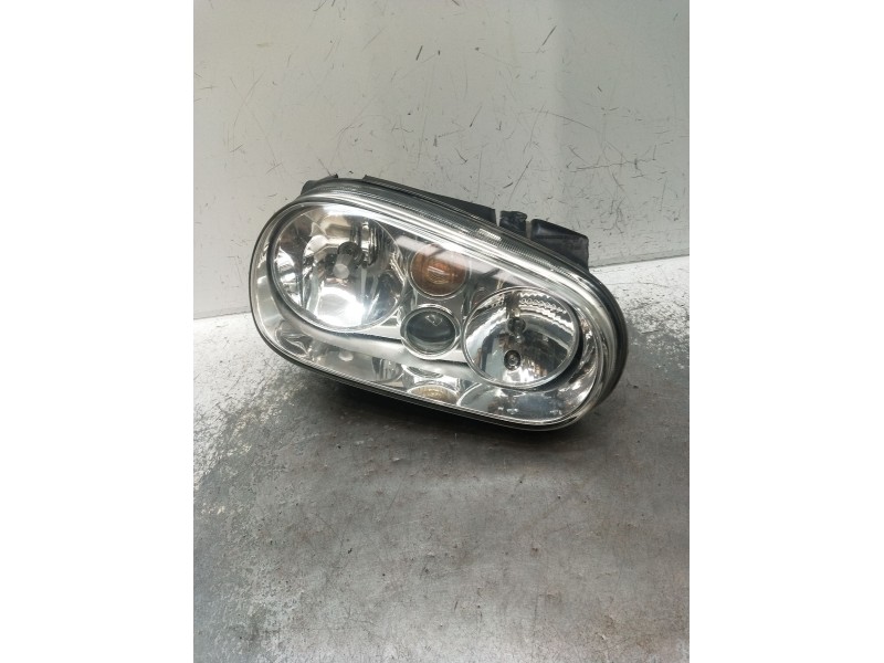 Recambio de faro derecho para volkswagen golf iv (1j1) 1.6 referencia OEM IAM 1J1941016C 67736940 VER FOTOS